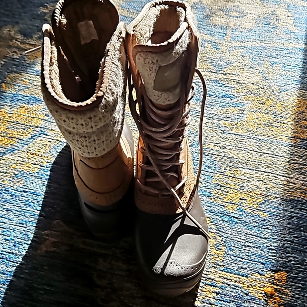 North Face snow boots